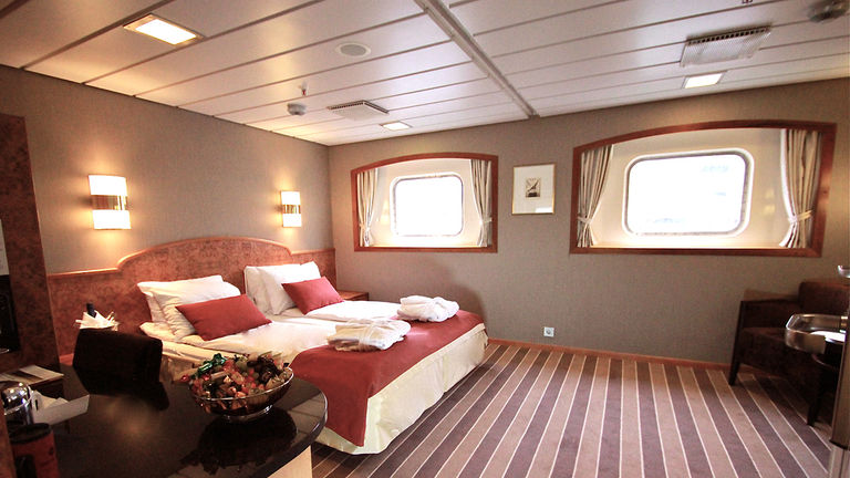 An expedition suite onboard MS Nordlys