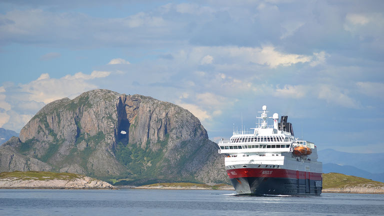 Hurtigruten’s MS Nordlys