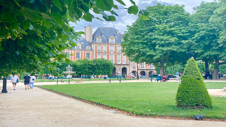 The Marais’ beautiful Place des Vosges.